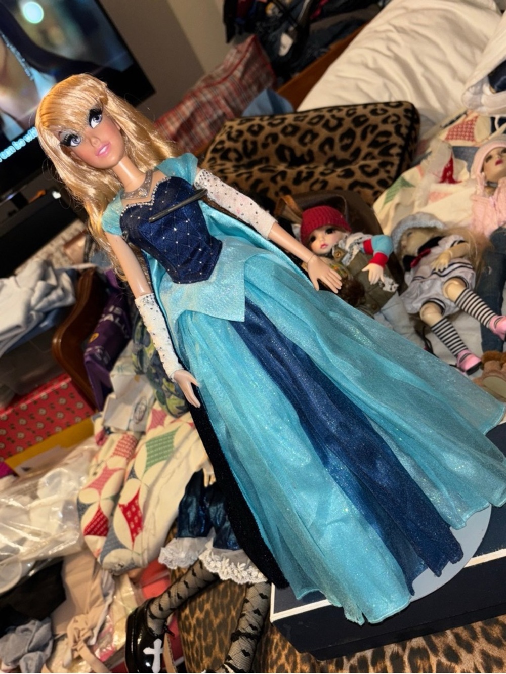 Disney Parks Diamond Castle Blue Sparkle Princess Doll Aurora Doll